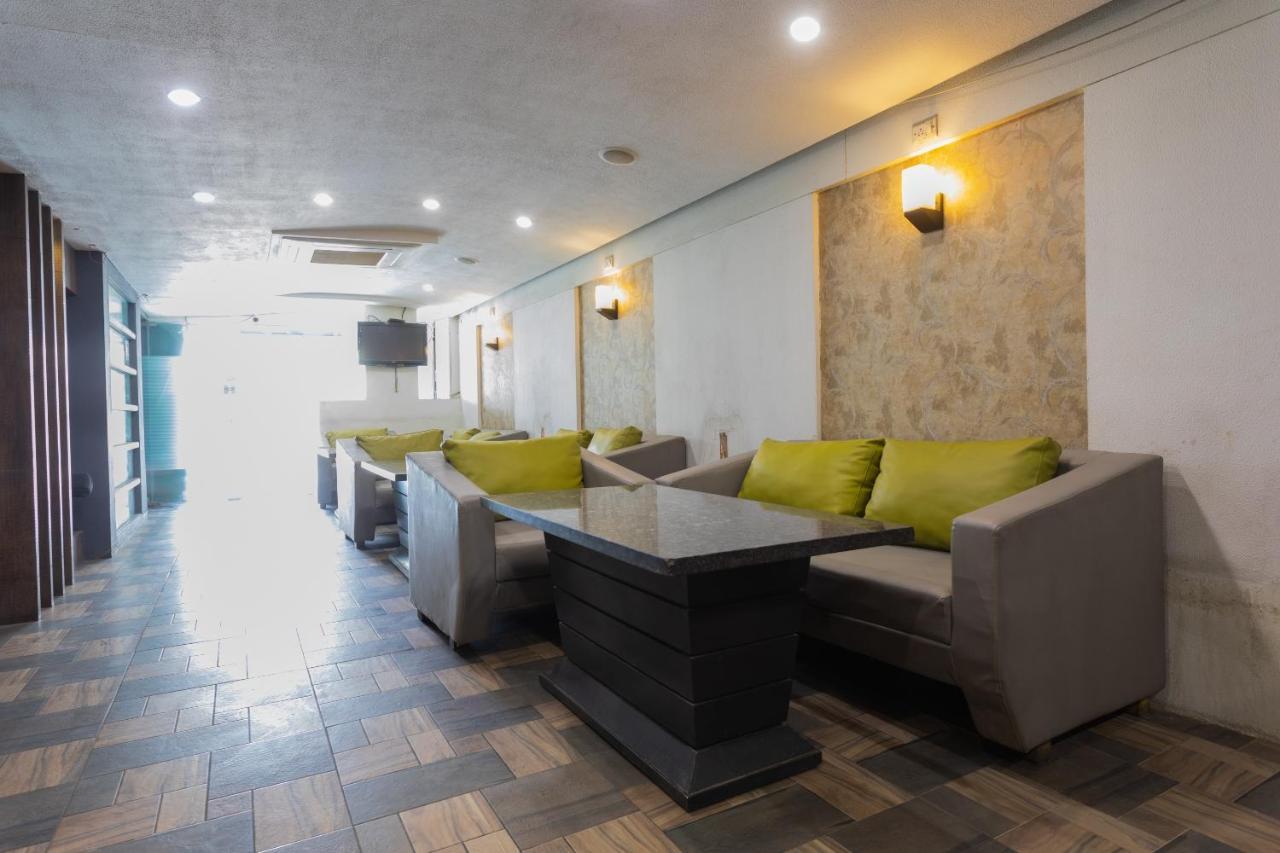 Oyo 29585 The Cliff Otel Indore Dış mekan fotoğraf
